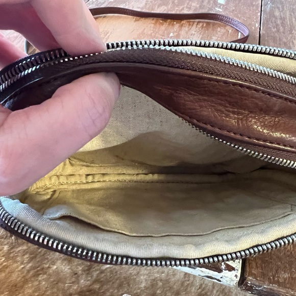 Mark and Graham leather and cowhide crossbody bag - Picture 6 of 8